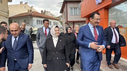 Ayşen Gürcan Eskişehir’de sahaya çıktı: Esnaf ve vatandaşlarla buluştu